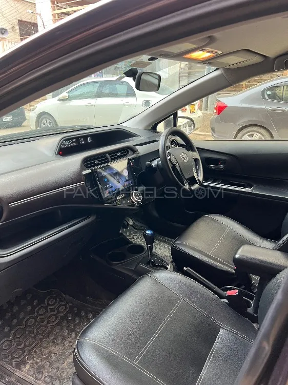 Toyota Aqua 2015 for Sale in Karachi Image-1