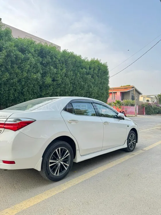 Toyota Corolla 2019 for Sale in Karachi Image-1