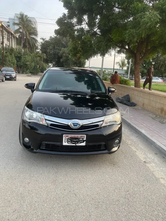 Toyota Corolla Axio 2014 for Sale in Karachi Image-1