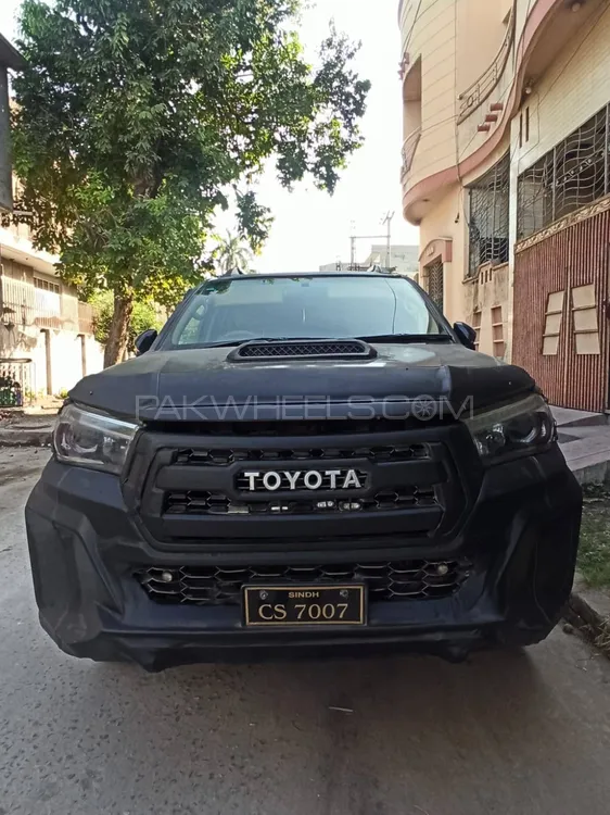 Toyota Hilux 2005 for Sale in Gujranwala Image-1