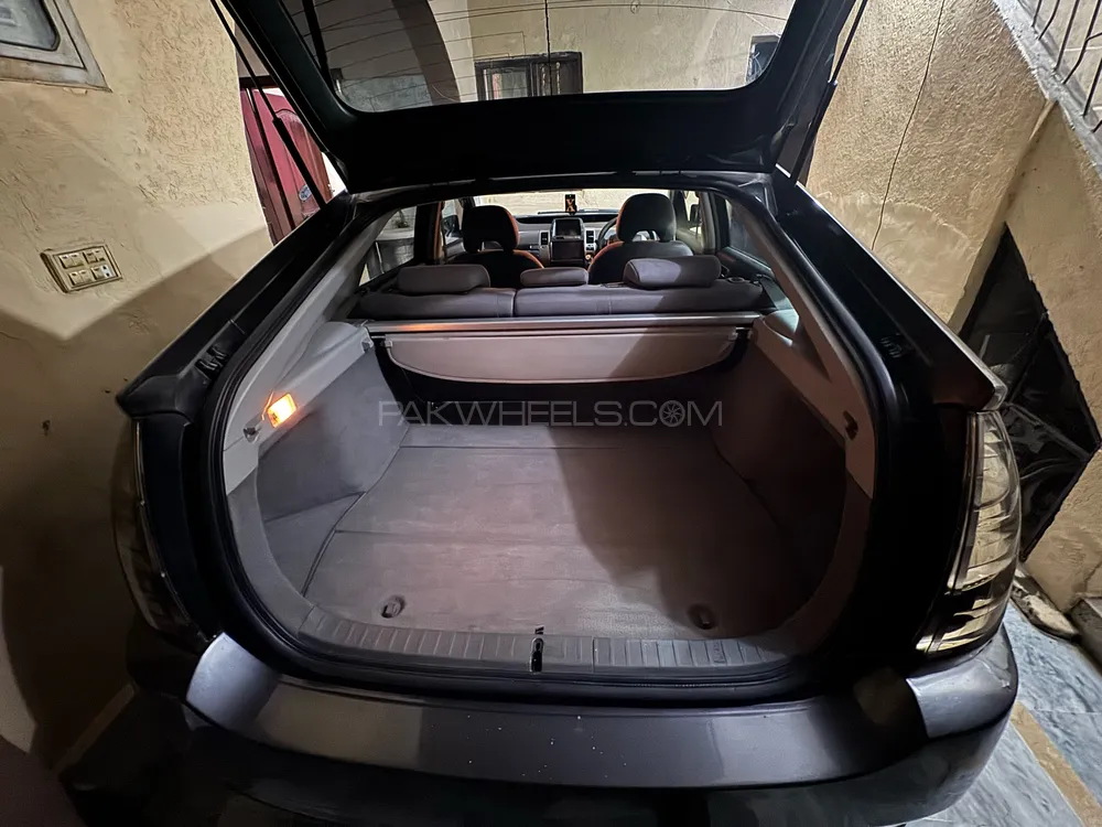 Toyota Prius 2007 for Sale in Lahore Image-1