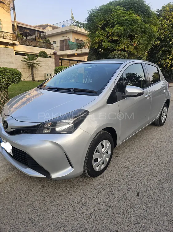 Toyota Vitz 2018 for Sale in Islamabad Image-1