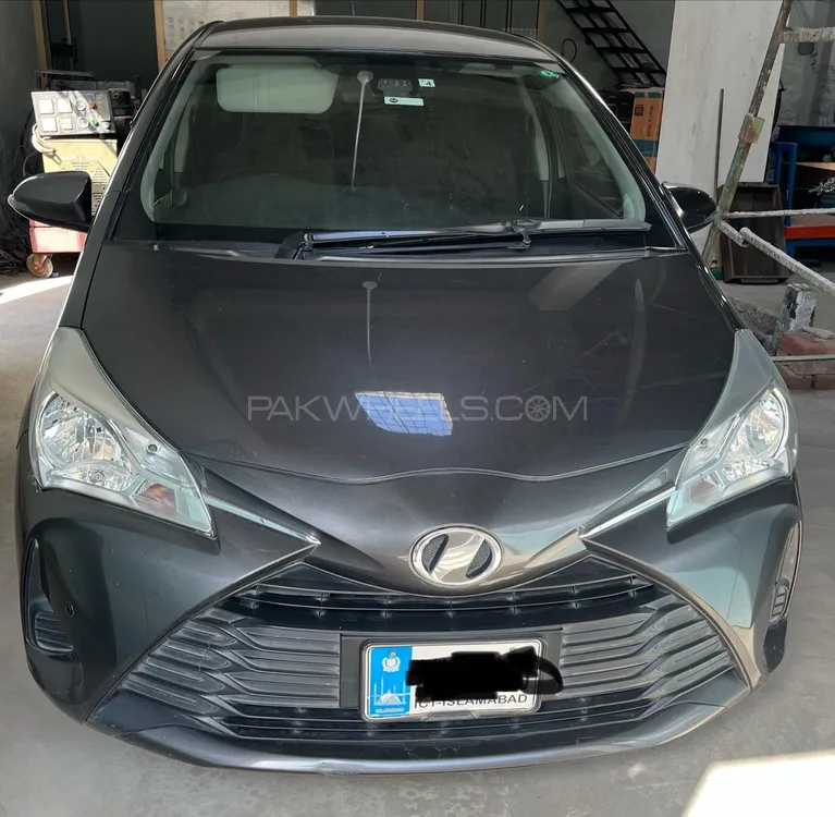 Toyota Vitz 2018 for Sale in Gujranwala Image-1
