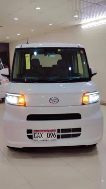 Daihatsu Tanto 2021
