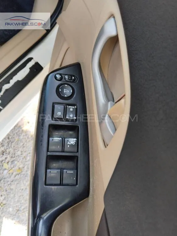 ہونڈا سوک 2013 for Sale in اسلام آباد ہونڈا سوک 2013 for Sale in اسلام آباد Image-12