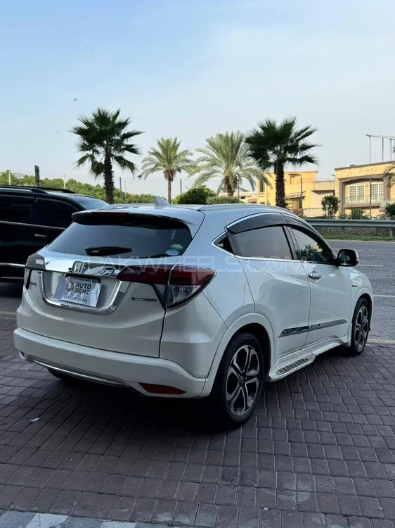 Honda Vezel 2015 for Sale in Islamabad Honda Vezel 2015 for Sale in Islamabad Image-5
