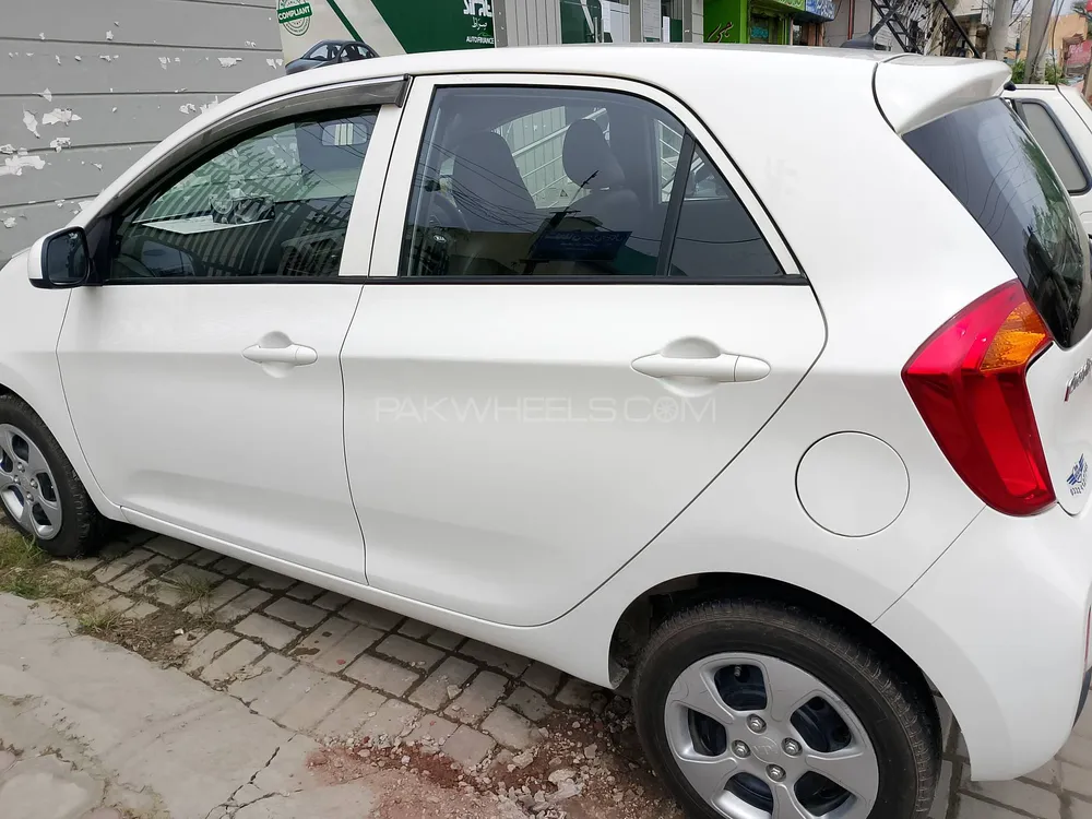 KIA Picanto 2022 for Sale in Sialkot Image-1