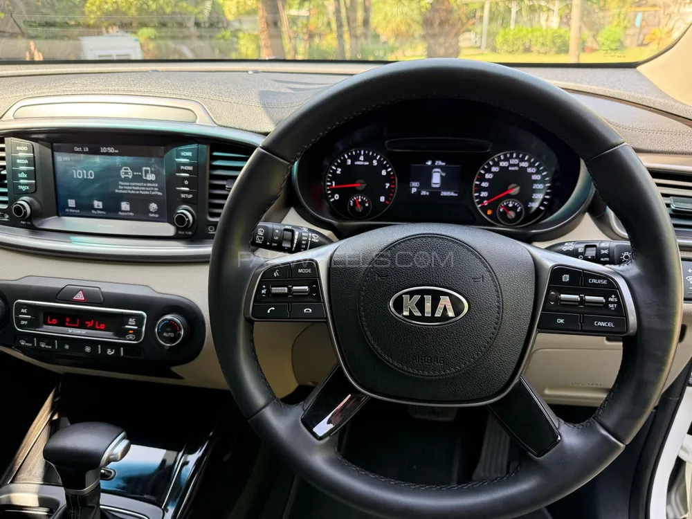 KIA Sorento 2023 for Sale in Lahore KIA Sorento 2023 for Sale in Lahore Image-12