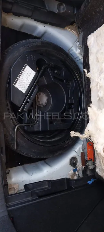 Lexus CT200h 2011 for Sale in Lahore Lexus CT200h 2011 for Sale in Lahore Image-13