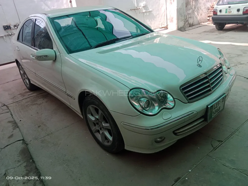 Mercedes Benz C Class 2013 for Sale in Multan Image-1
