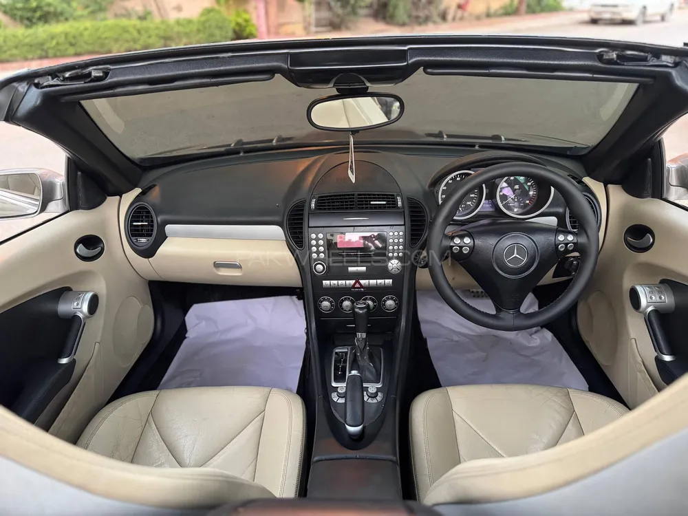 Mercedes Benz SLK Class 2007 for Sale in Karachi Mercedes Benz SLK Class 2007 for Sale in Karachi Image-9