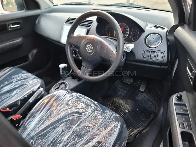 Suzuki Swift 2017 for Sale in Karachi Suzuki Swift 2017 for Sale in Karachi Image-8
