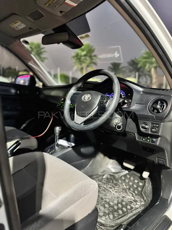 Toyota Corolla Axio 2017 for Sale in Islamabad Toyota Corolla Axio 2017 for Sale in Islamabad Image-6