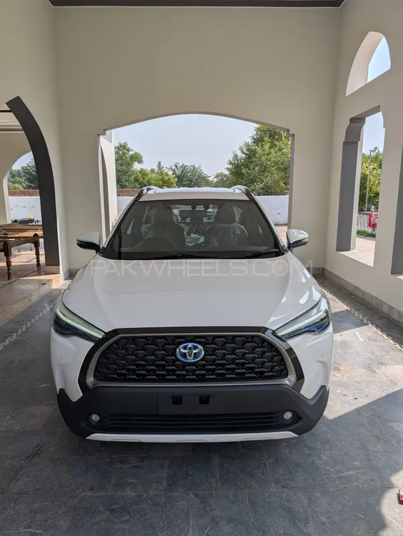 Toyota Corolla Cross 2025 for Sale in Muzaffar Gargh Toyota Corolla Cross 2025 for Sale in Muzaffar Gargh Image-2