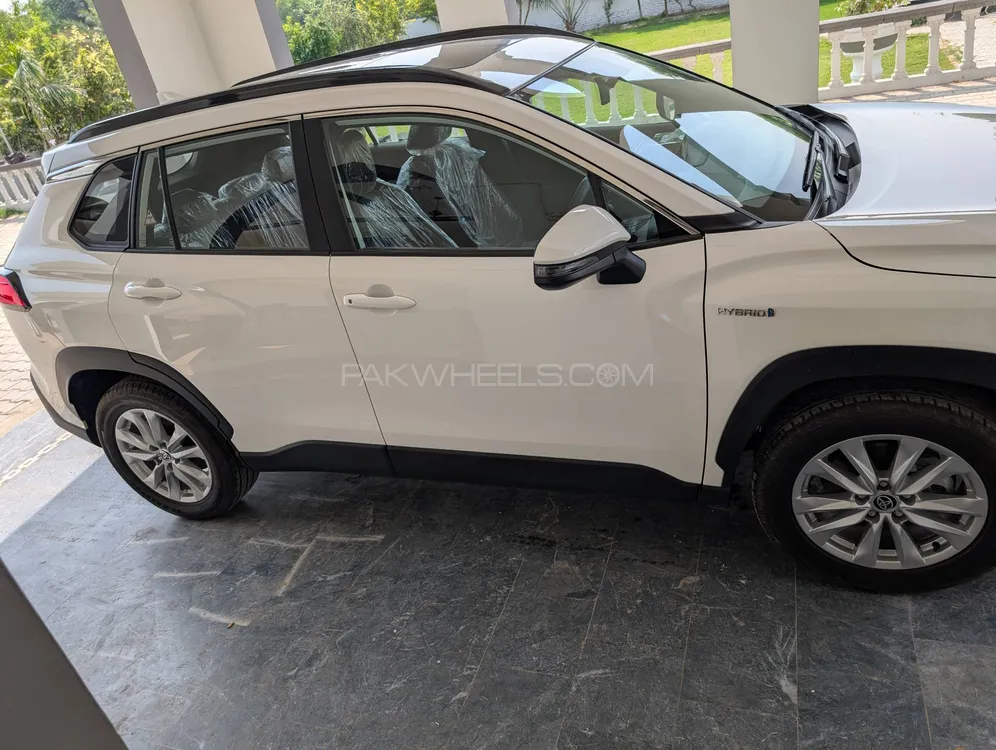 Toyota Corolla Cross 2025 for Sale in Muzaffar Gargh Toyota Corolla Cross 2025 for Sale in Muzaffar Gargh Image-3