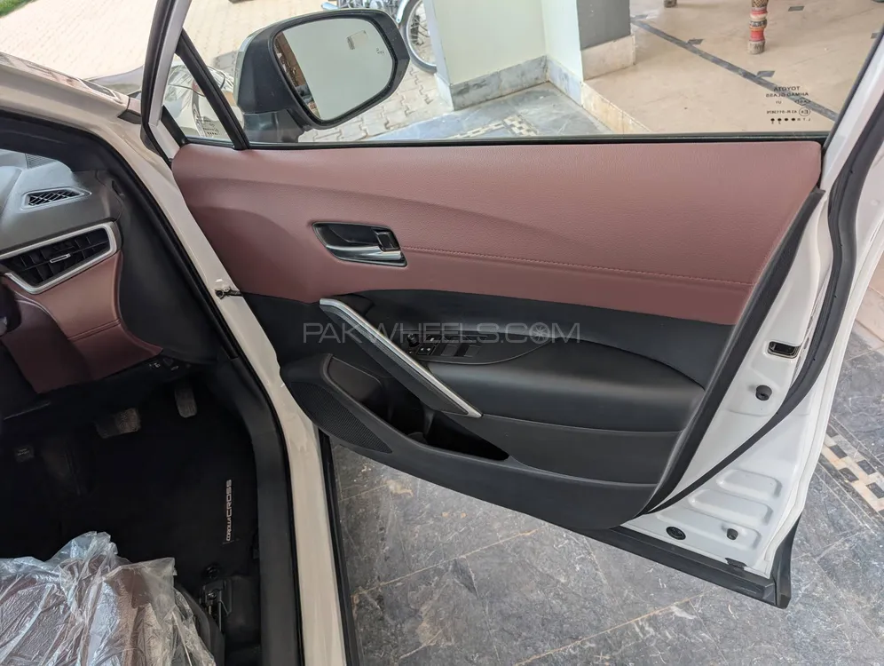 Toyota Corolla Cross 2025 for Sale in Muzaffar Gargh Toyota Corolla Cross 2025 for Sale in Muzaffar Gargh Image-11