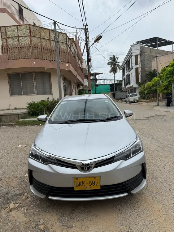Toyota Corolla 2017 for Sale in Karachi Image-1