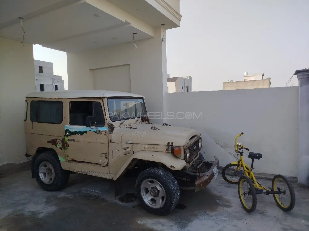 Toyota Land Cruiser 1984 for Sale in Lahore Image-1