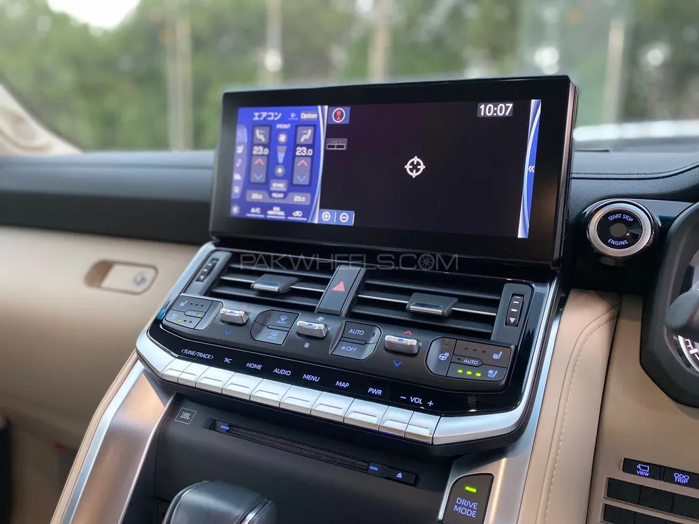 Toyota Land Cruiser 2021 for Sale in Karachi Toyota Land Cruiser 2021 for Sale in Karachi Image-15