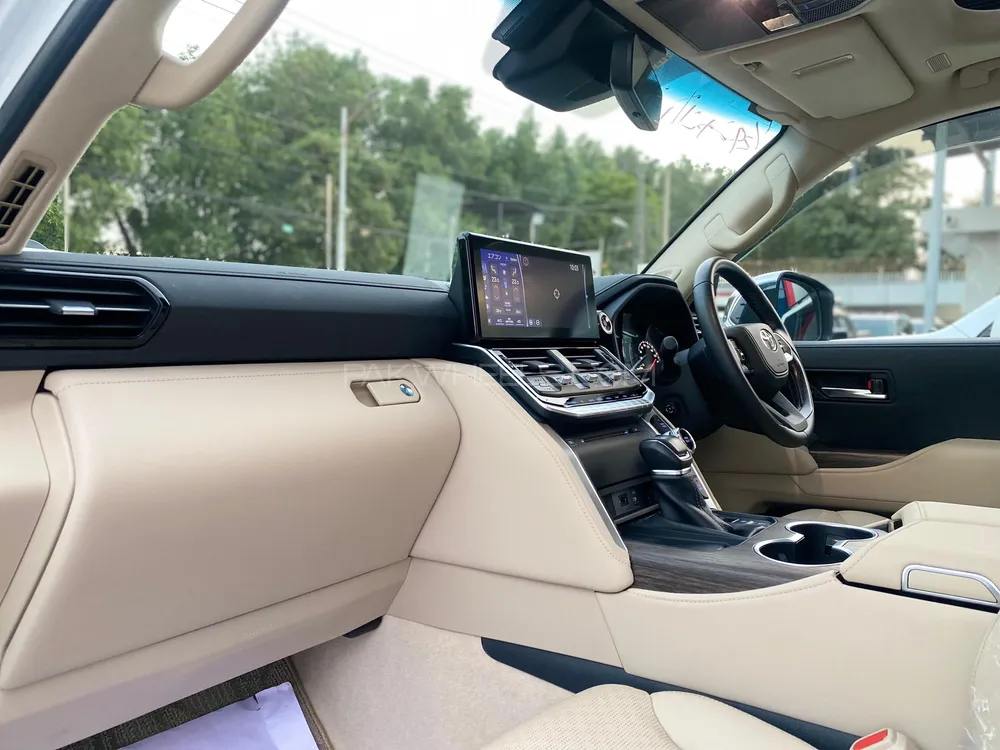 Toyota Land Cruiser 2021 for Sale in Karachi Toyota Land Cruiser 2021 for Sale in Karachi Image-10