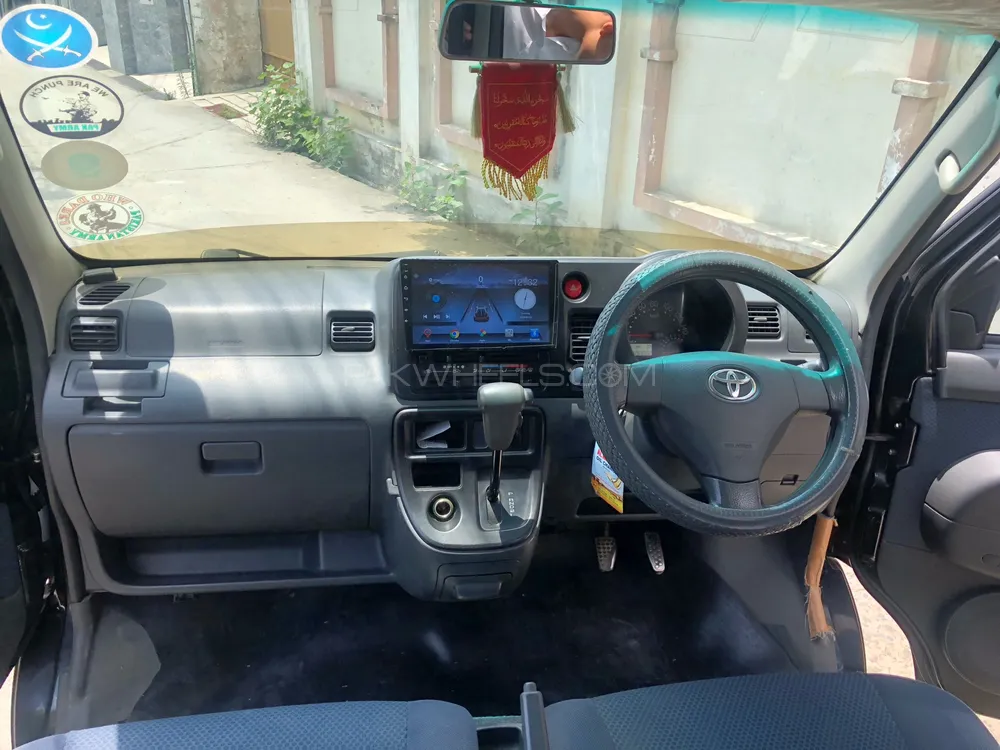 Toyota Pixis Space 2014 for Sale in Abbottabad Toyota Pixis Space 2014 for Sale in Abbottabad Image-2