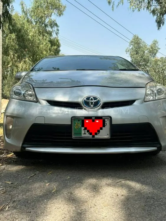 Toyota Prius 2012 for Sale in Nowshera Toyota Prius 2012 for Sale in Nowshera Image-1