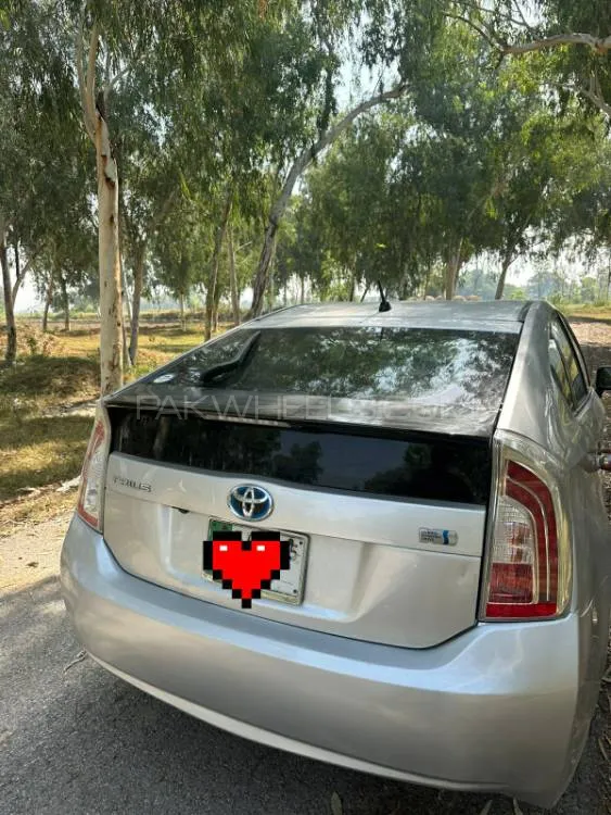 Toyota Prius 2012 for Sale in Nowshera Toyota Prius 2012 for Sale in Nowshera Image-2