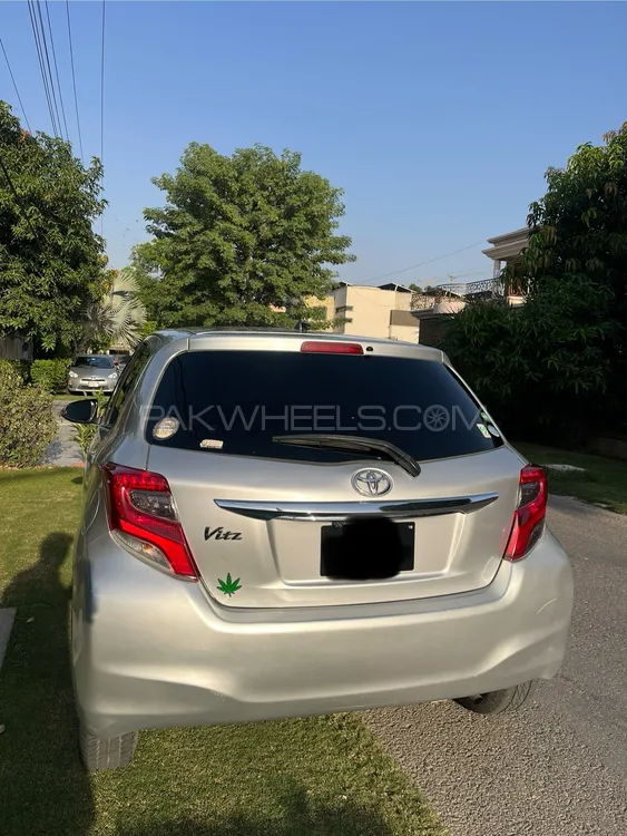Toyota Vitz 2014 for Sale in Lahore Image-1