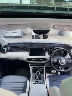 MG HS PHEV 2025