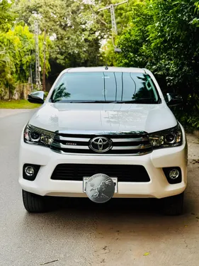 Toyota Hilux Revo V Automatic 2.8 2021