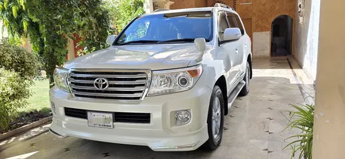 Toyota Land Cruiser AX 2013