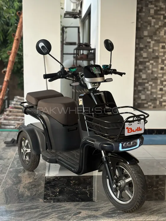 Crown EV-650 Smart 2025 for Sale Image-1