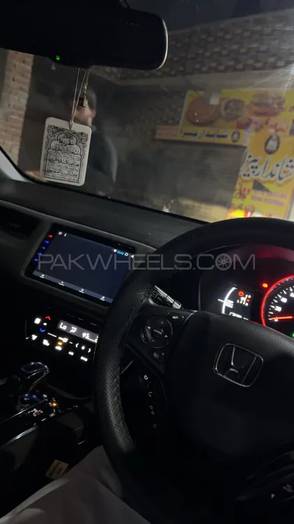 Honda Vezel 2017 for Sale in Islamabad Honda Vezel 2017 for Sale in Islamabad Image-3