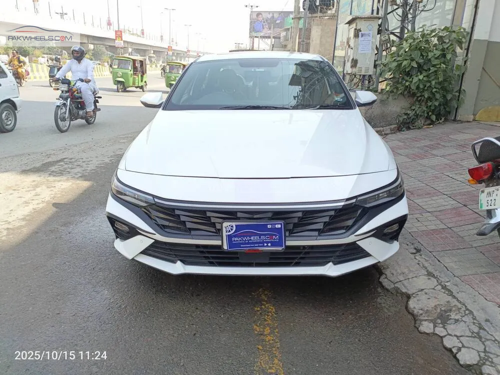 Hyundai Elantra 2025 for Sale in Multan Image-1