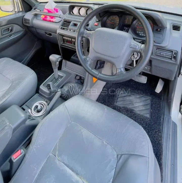 Mitsubishi Pajero 1992 for Sale in Islamabad Mitsubishi Pajero 1992 for Sale in Islamabad Image-9