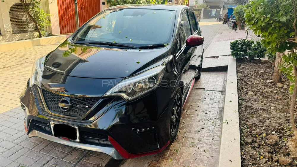 Nissan Note 2017 for Sale in Faisalabad Nissan Note 2017 for Sale in Faisalabad Image-1