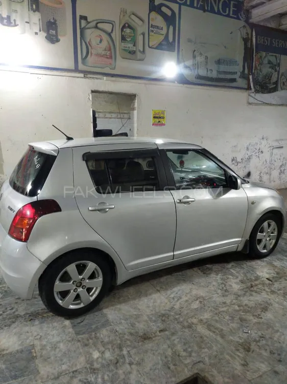 Suzuki Swift 2010 for Sale in Lahore Image-1