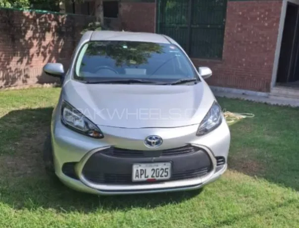 Toyota Aqua 2022 for Sale in Lahore Image-1
