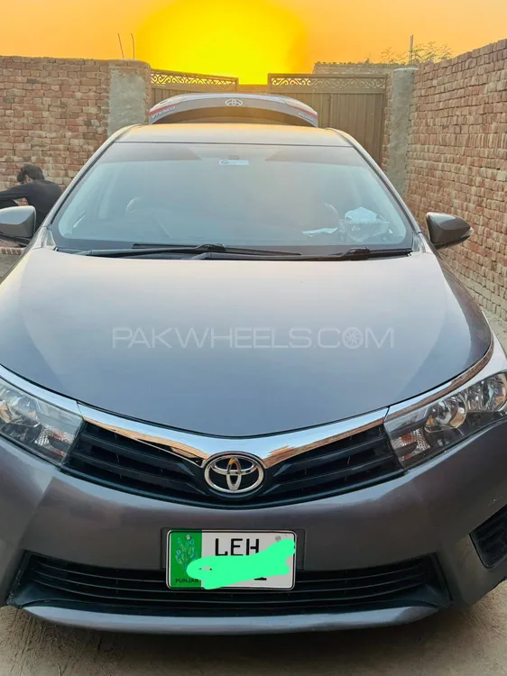 Toyota Corolla 2016 for Sale in Mian Channu Image-1
