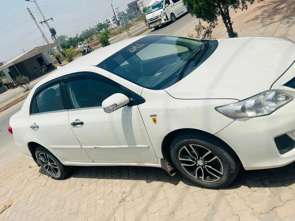 Toyota Corolla 2012 for Sale in Gujrat Image-1