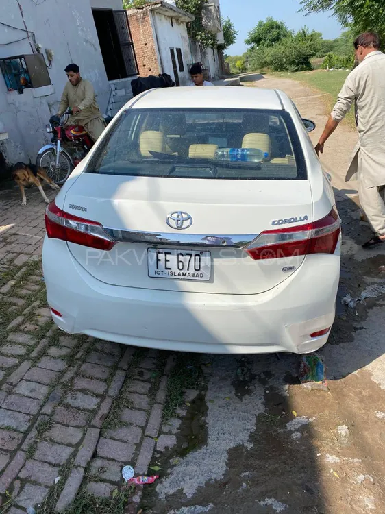 Toyota Corolla 2015 for Sale in Gujrat Image-1