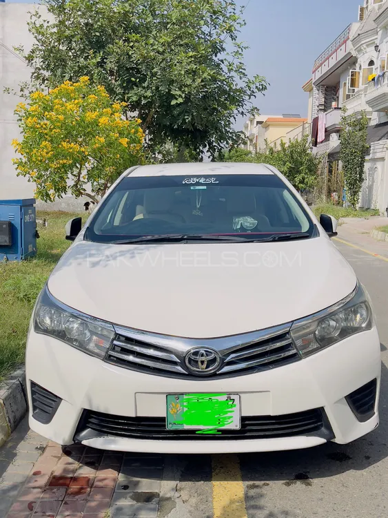 Toyota Corolla 2015 for Sale in Daska Image-1
