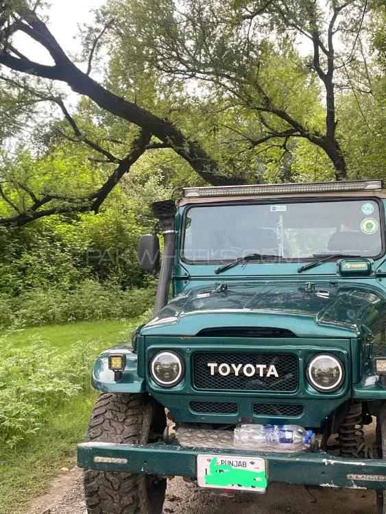 Toyota Fj Cruiser 1967 for Sale in Lahore Toyota Fj Cruiser 1967 for Sale in Lahore Image-4