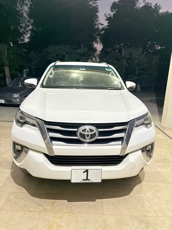 Toyota Fortuner 2018 for Sale in Hafizabad Image-1