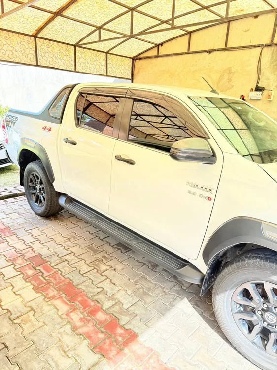 Toyota Hilux 2022 for Sale in Sheikhupura Toyota Hilux 2022 for Sale in Sheikhupura Image-9