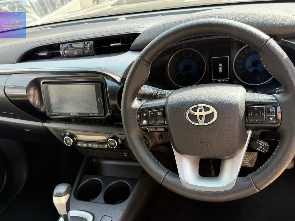 Toyota Hilux 2017 for Sale in Karachi Toyota Hilux 2017 for Sale in Karachi Image-8
