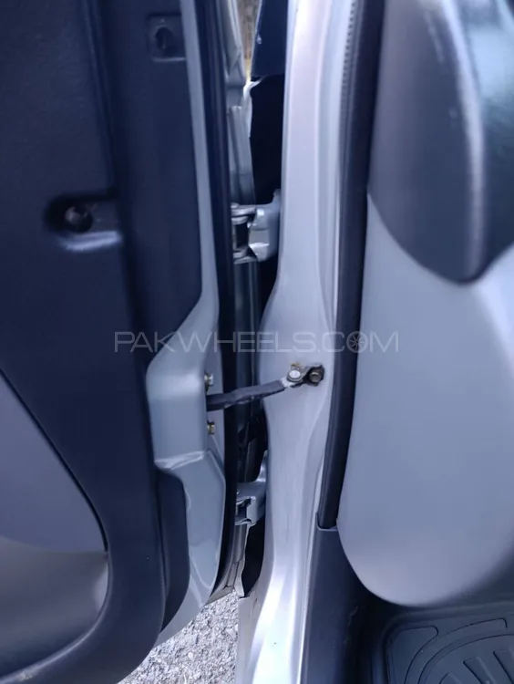Toyota Platz 2003 for Sale in Rawalpindi Toyota Platz 2003 for Sale in Rawalpindi Image-13