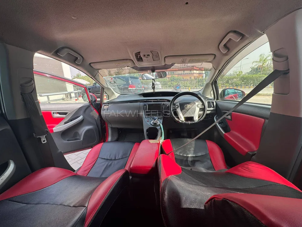 Toyota Prius 2009 for Sale in Peshawar Image-1