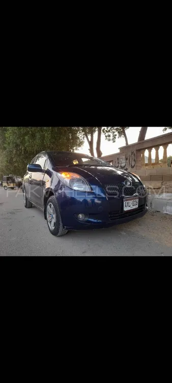 Toyota Vitz 2007 for Sale in Karachi Image-1