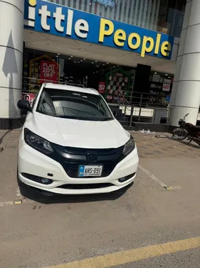 Honda Vezel Hybrid Z 2014